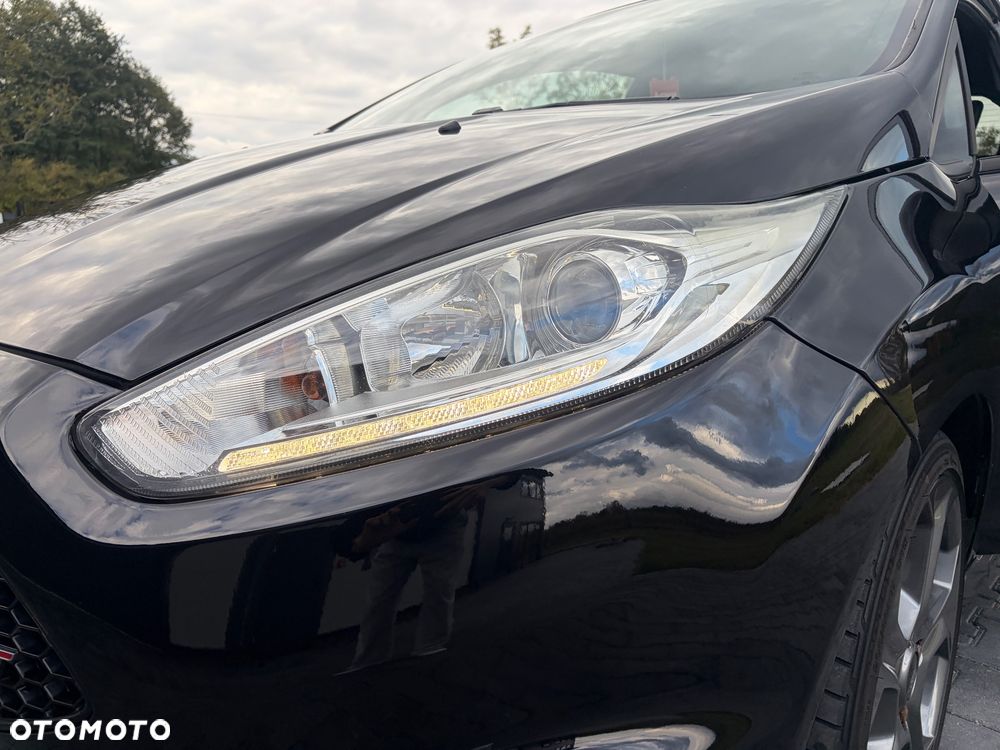 Ford Fiesta 1.6 EcoBoost mit Leder-Sport-Paket ST - 33