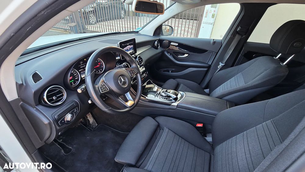 Mercedes-Benz GLC 250 d 4Matic 9G-TRONIC Exclusive - 9