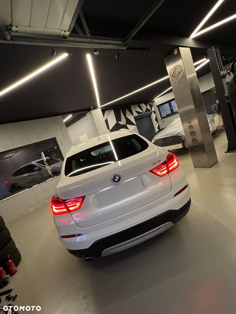 BMW X4 xDrive20d xLine - 12
