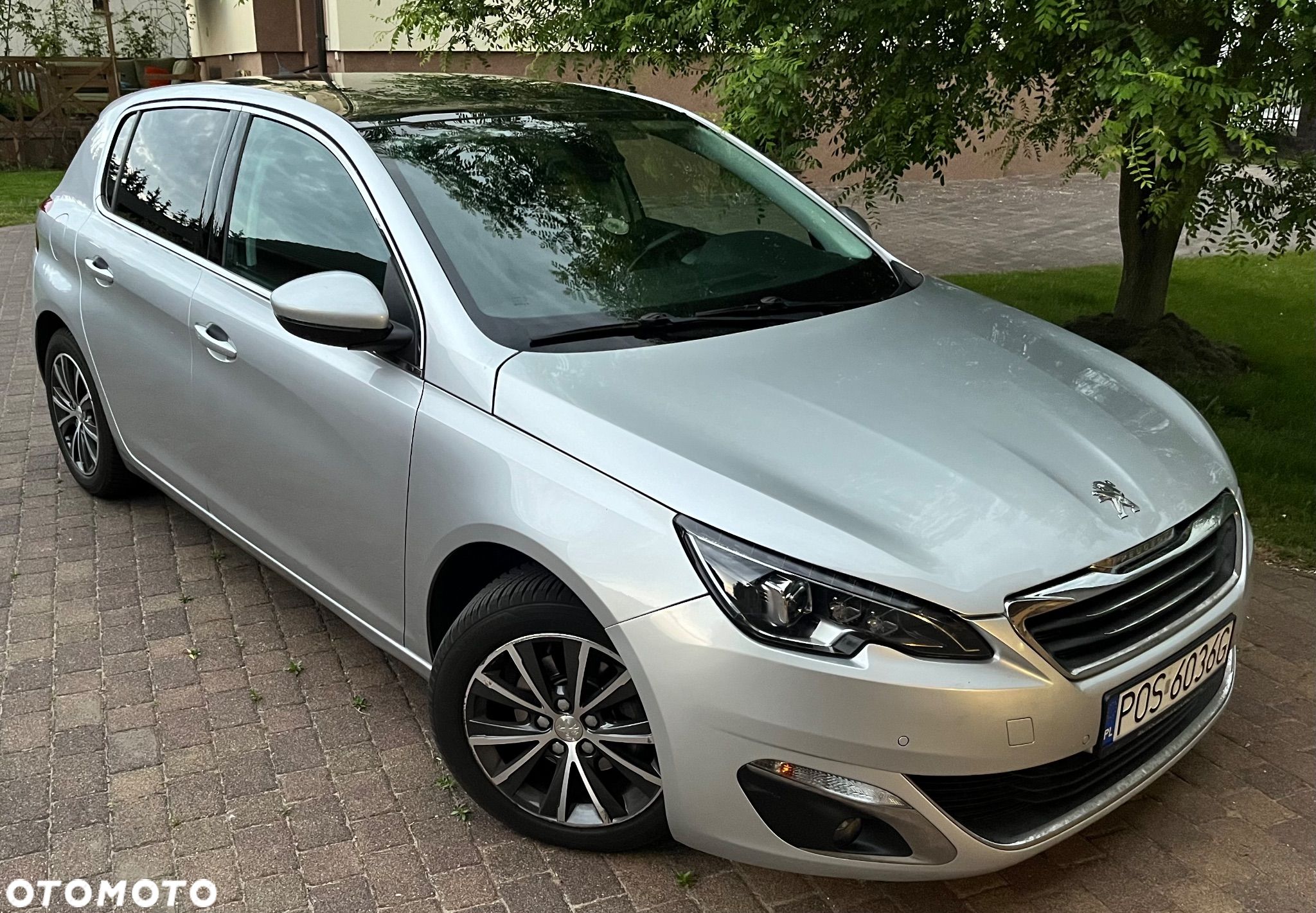 Peugeot 308 1.2 PureTech Allure S&S EAT6 - 1