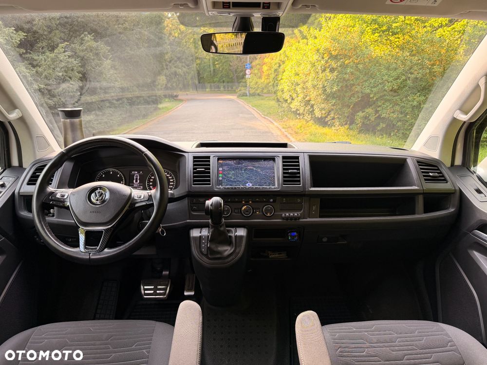 Volkswagen Caravelle - 20