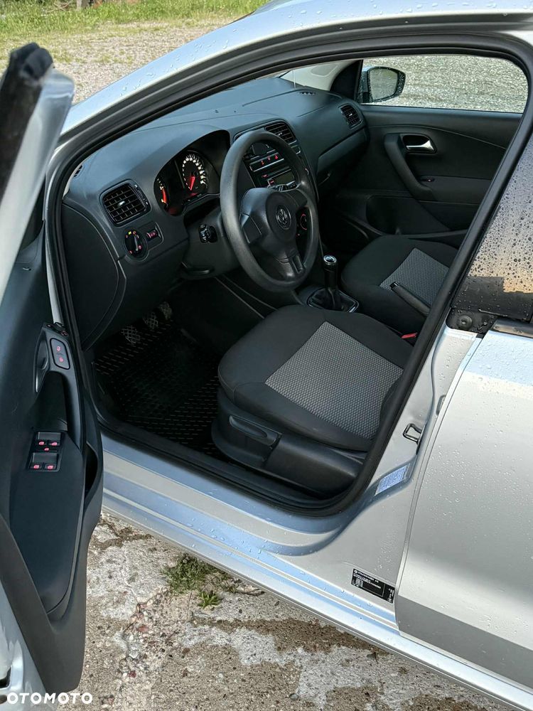 Volkswagen Polo - 5