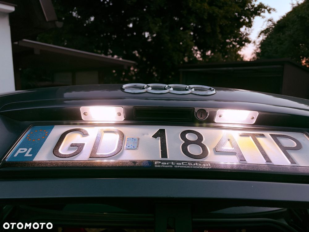 Audi A8 - 23