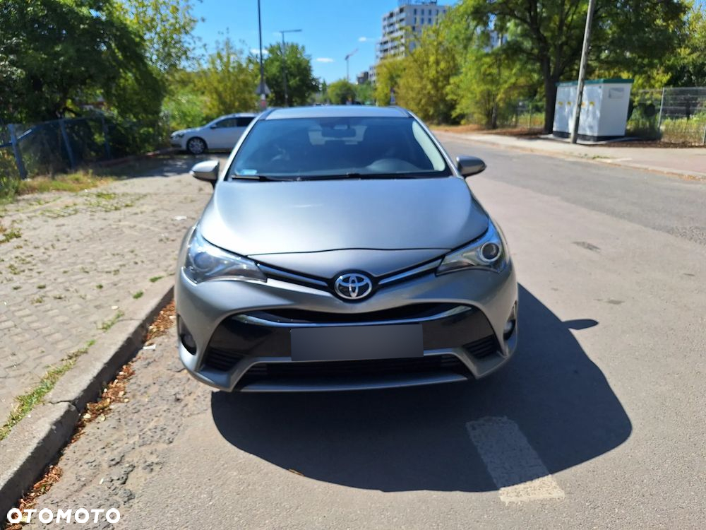 Toyota Avensis 1.8 Premium MS - 2