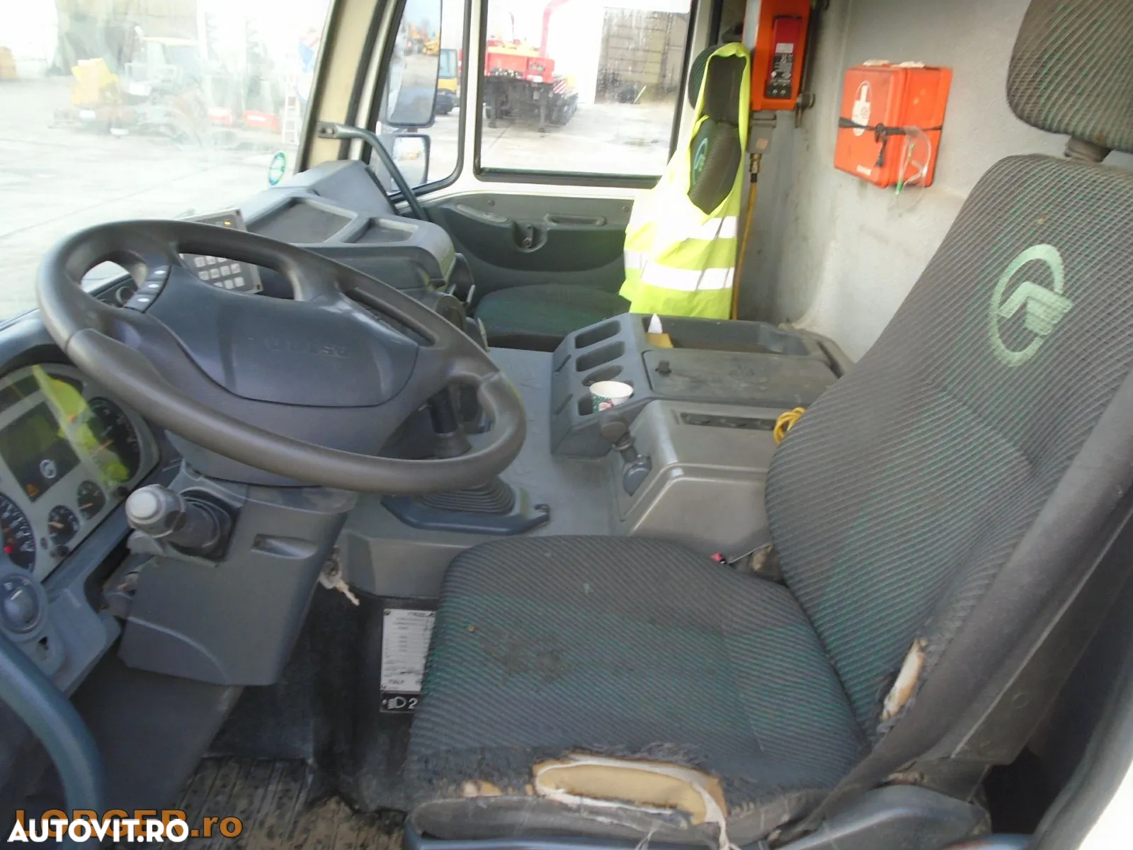 Iveco ASTRA HD8 84.45 cu pompa de beton - 11