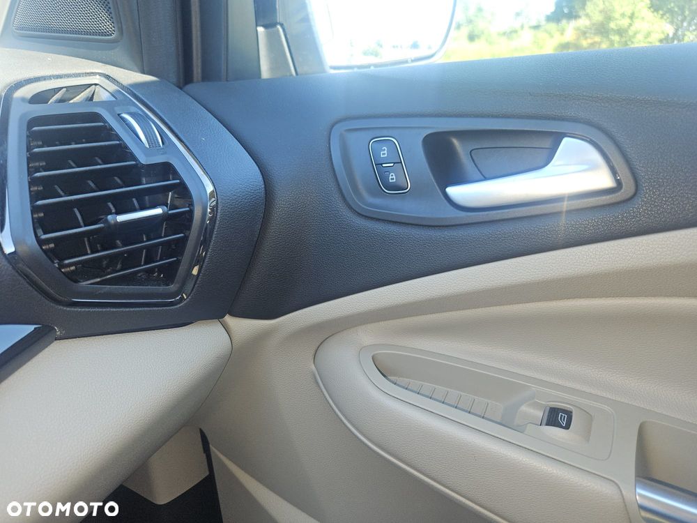 Ford Escape - 19