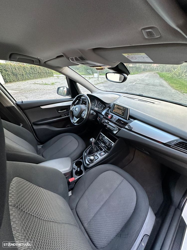 BMW 216 Active Tourer d Advantage - 18