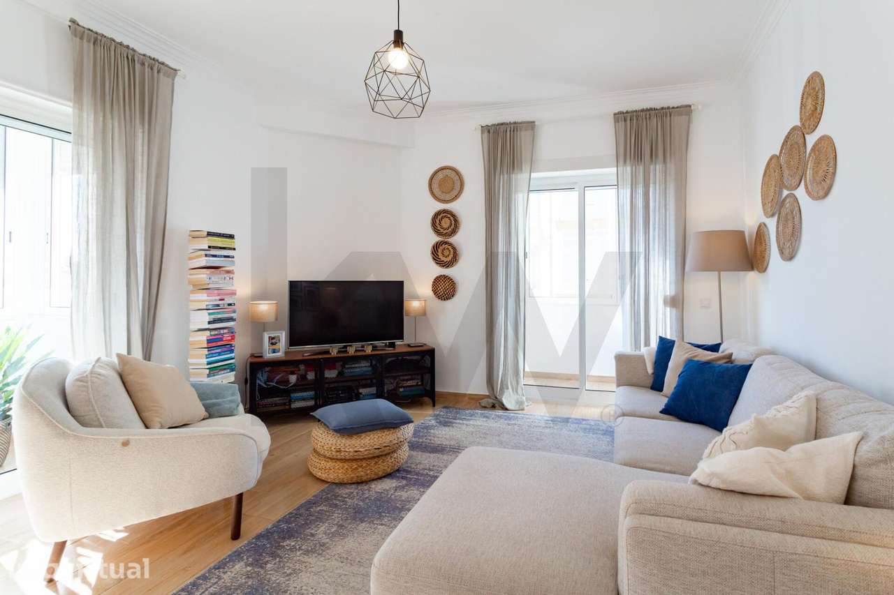 APARTAMENTO T3 REMODELADO | RUA MESTRE ROQUE GAMEIRO | 2º ANDAR S/Elev - Grande imagem: 4/35