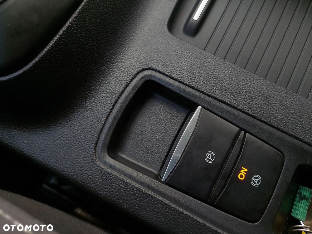 Ford Focus 1.5 EcoBlue Connected - 37
