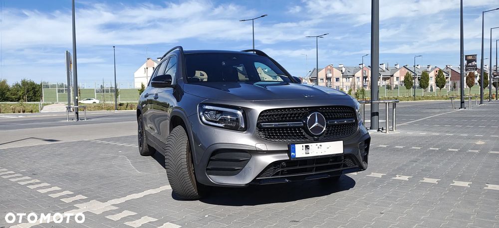 Mercedes-Benz GLB 200 d 4-Matic AMG Line 8G-DCT - 3