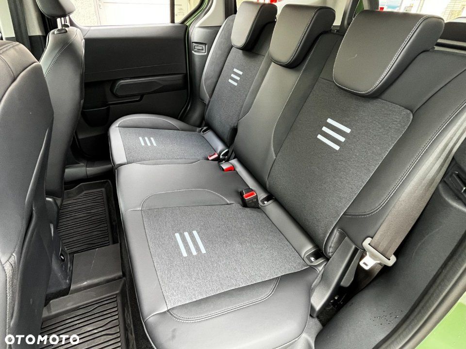 Ford Tourneo Courier - 19