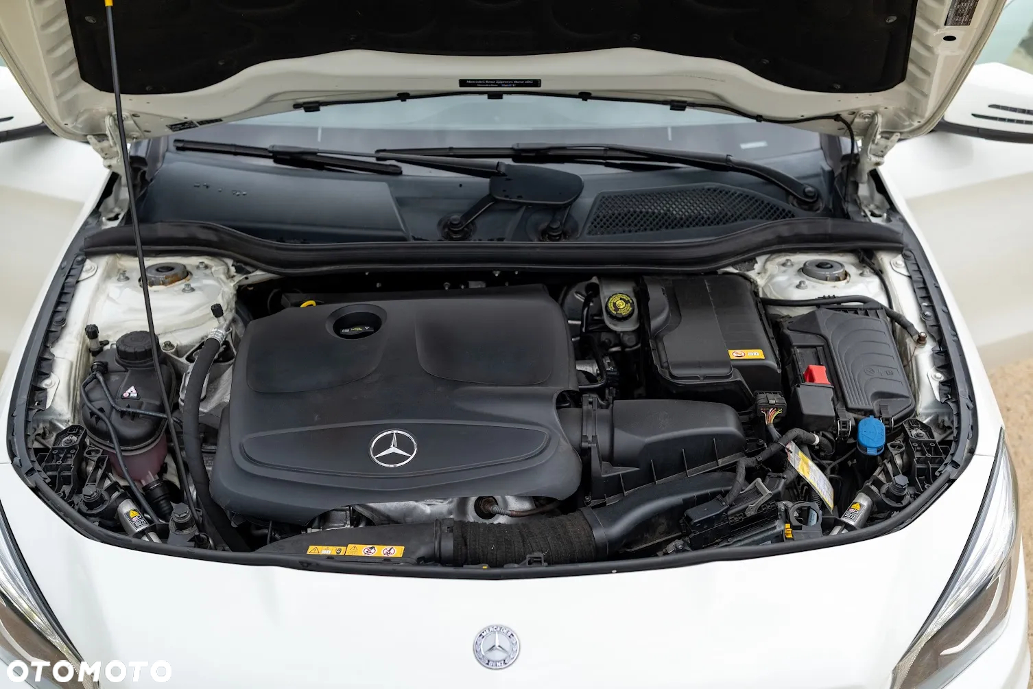 Mercedes-Benz CLA - 35