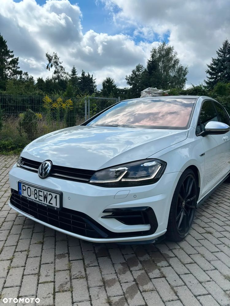 Volkswagen Golf - 16