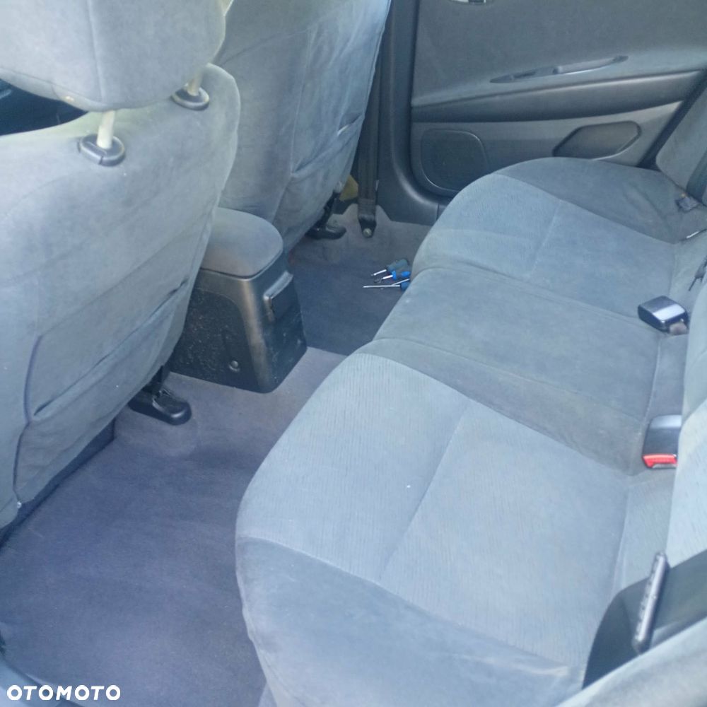 Nissan Primera - 7