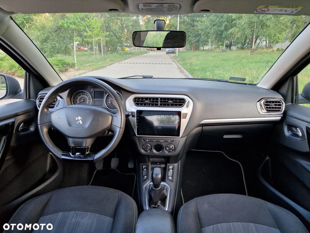 Peugeot 301 1.6 VTi Allure - 16