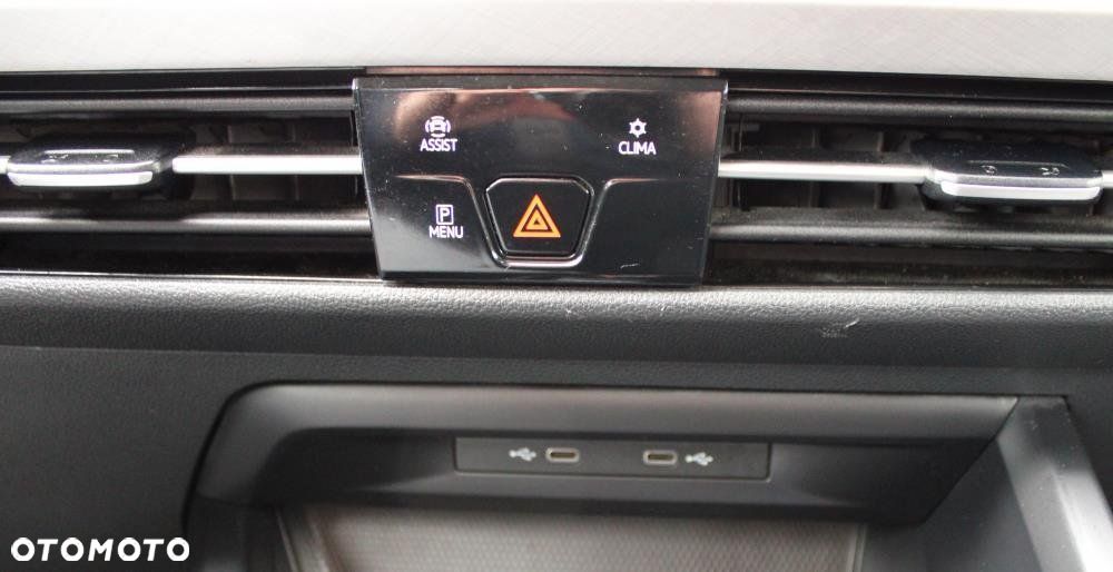 Volkswagen Golf - 21