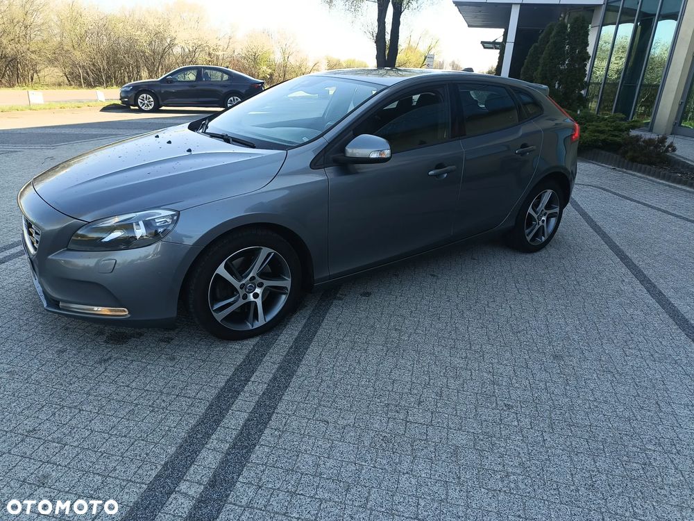 Volvo V40 D3 - 18