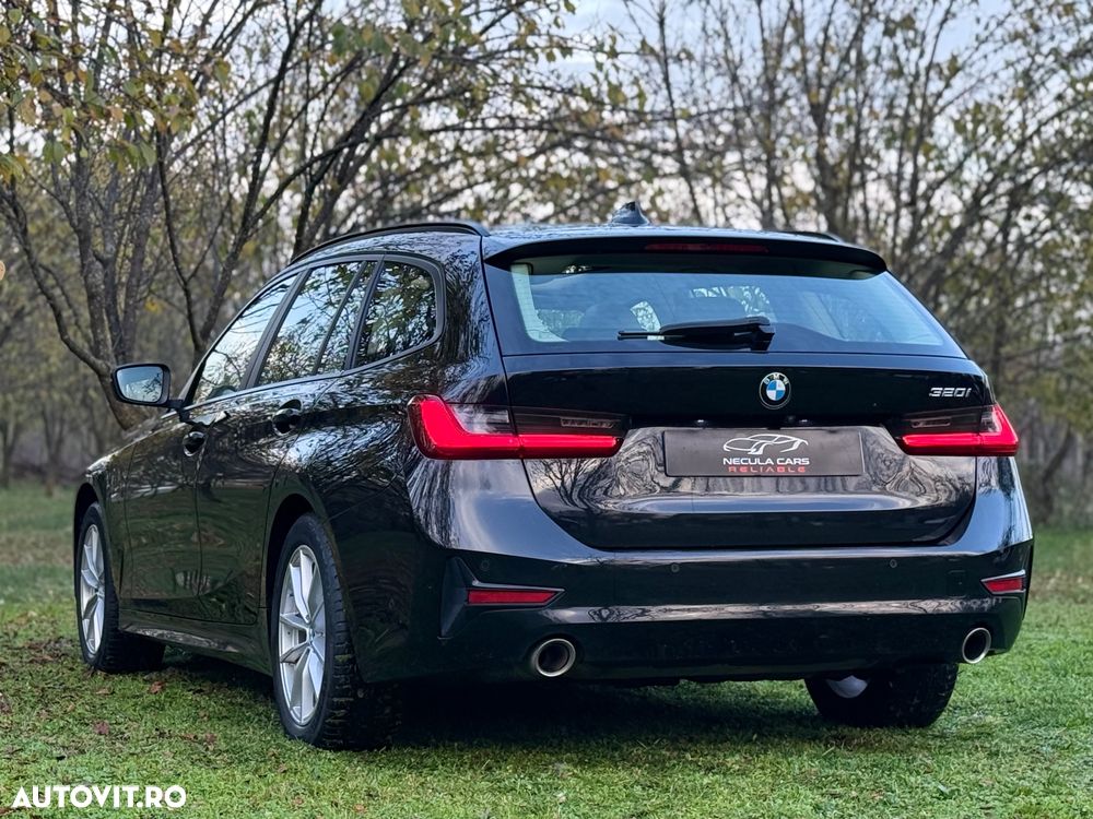 BMW Seria 3 320i AT - 4