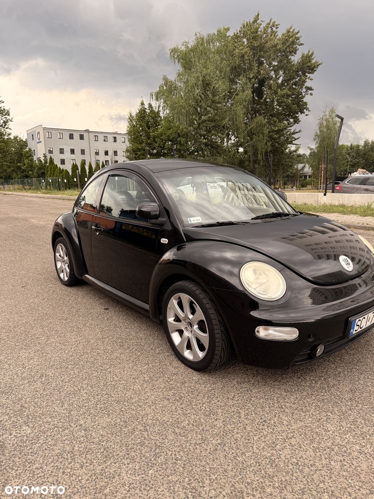 Volkswagen New Beetle - 1