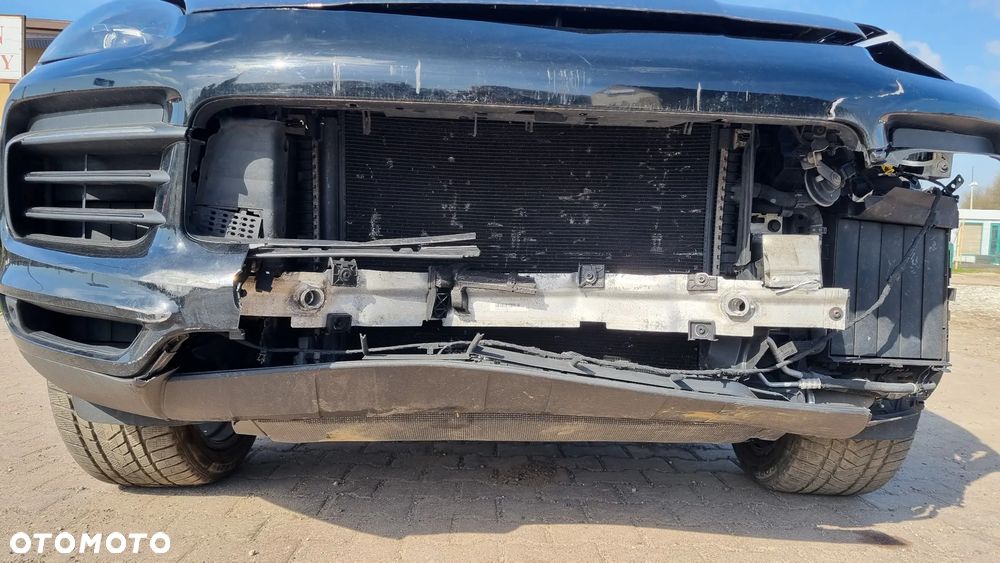 Porsche Cayenne E-Hybrid Tiptronic S - 24