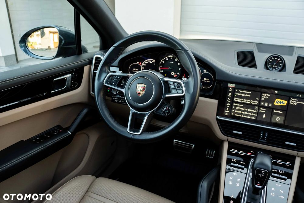 Porsche Cayenne S - 21