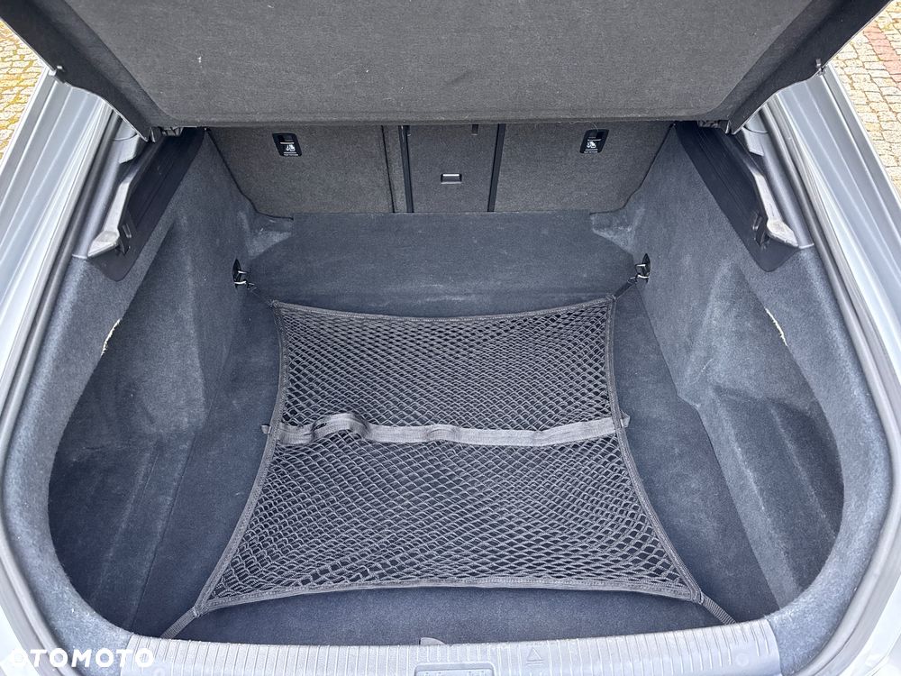 Volkswagen Arteon 2.0 TDI SCR DSG R-Line - 38