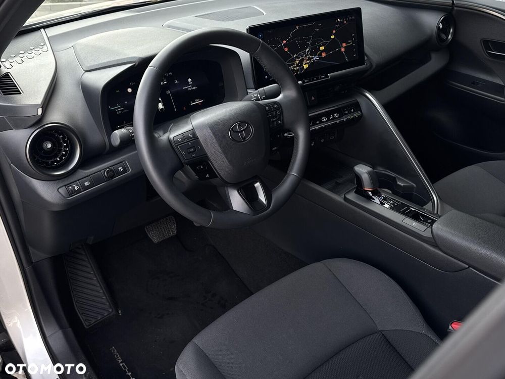 Toyota C-HR - 11