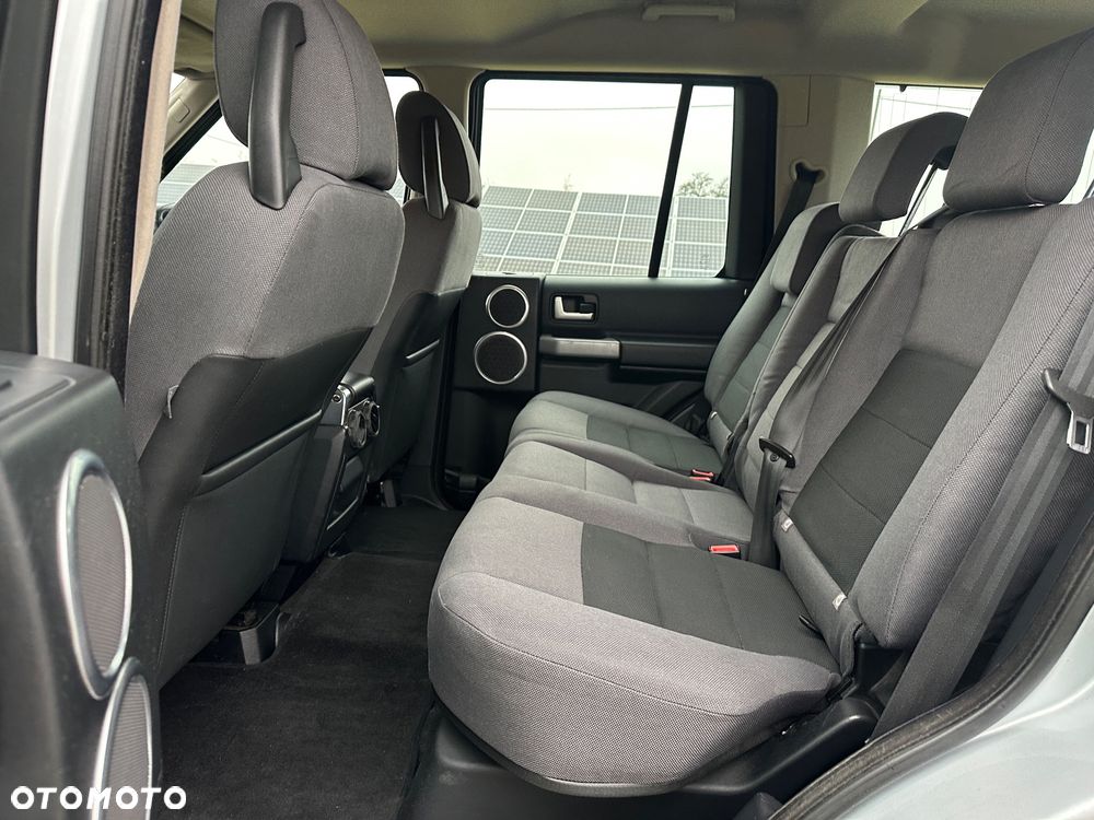 Land Rover Discovery IV 2.7D V6 SE - 4
