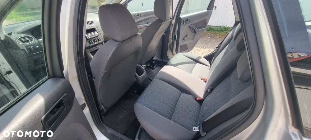 Ford Focus - 17