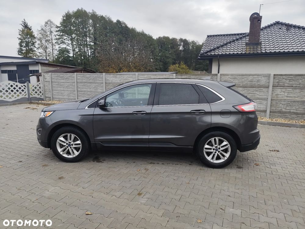 Ford Edge - 2