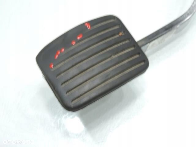 PEDAŁ SPRZĘGŁA KIA CARENS III 2.0 CRDI - 2