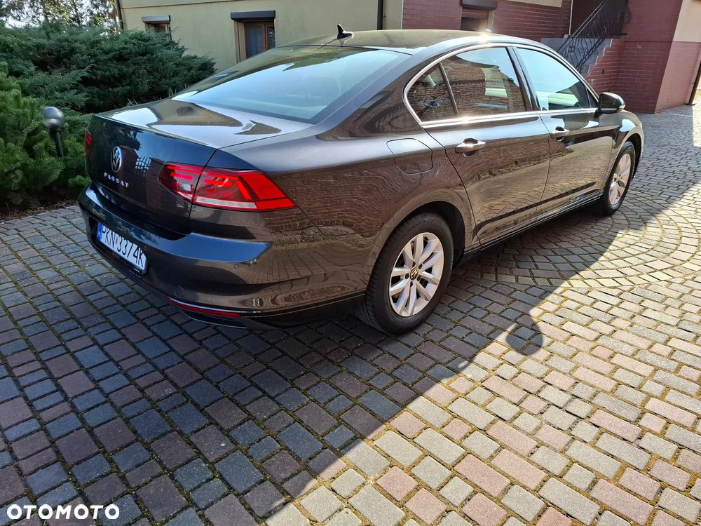 Volkswagen Passat 1.5 TSI EVO Business DSG - 1