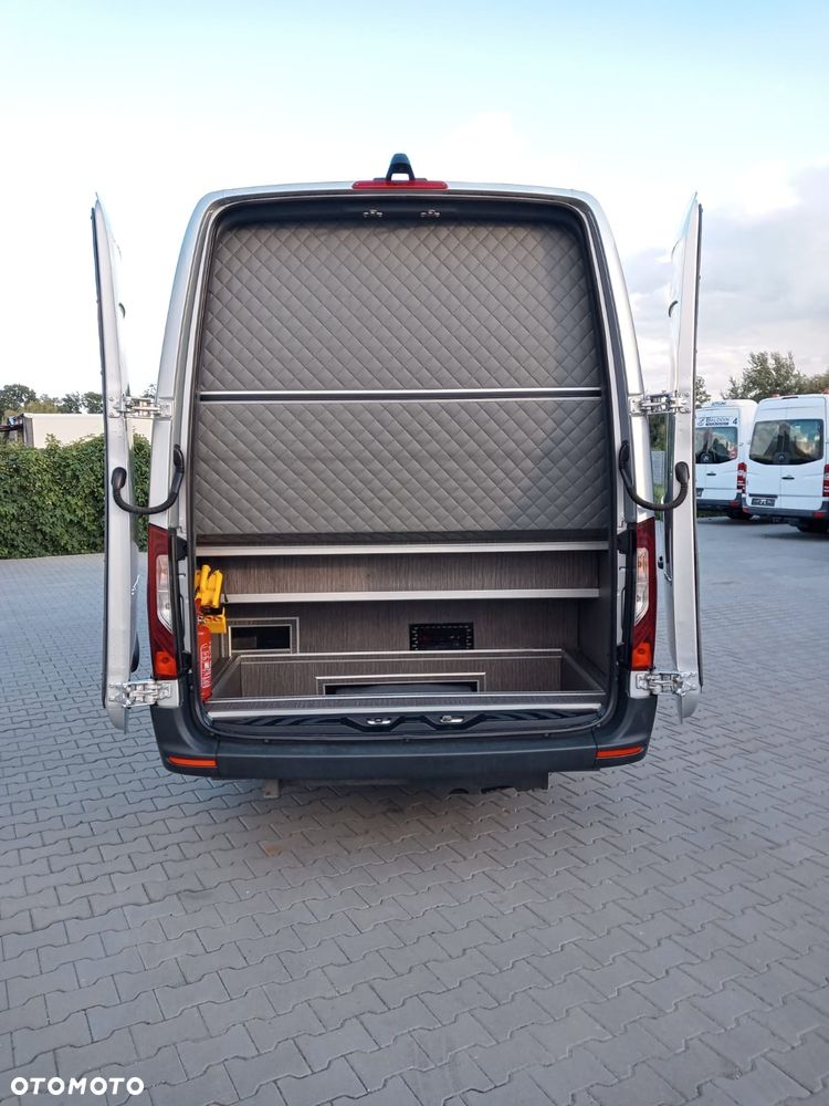 Mercedes-Benz Sprinter - 6