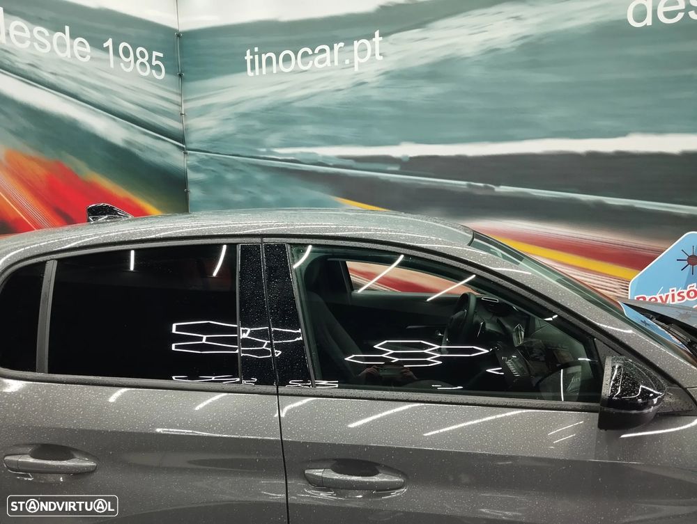 Peugeot 208 1.2 Hybrid Allure e-DCS6 - 12