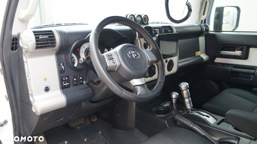 Toyota FJ - 28