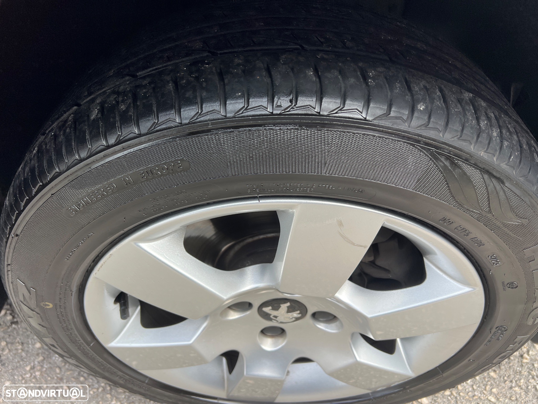 Peugeot 5008 1.6 BlueHDi Allure - 15