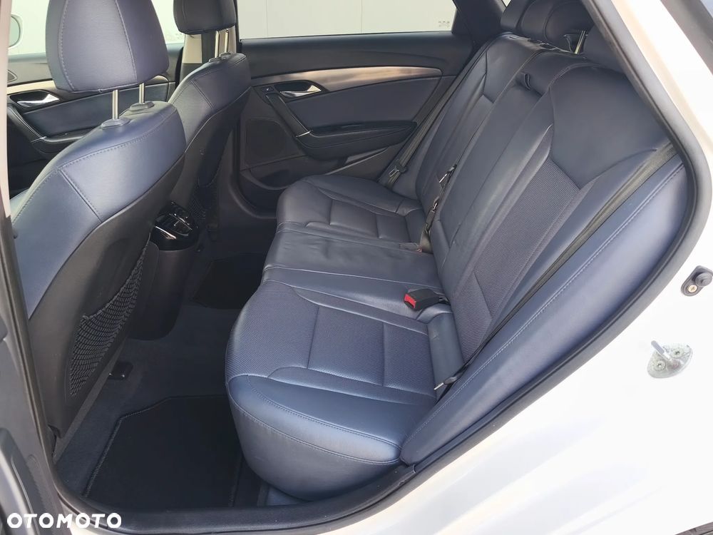 Hyundai i40 1.7 CRDi Comfort + - 28