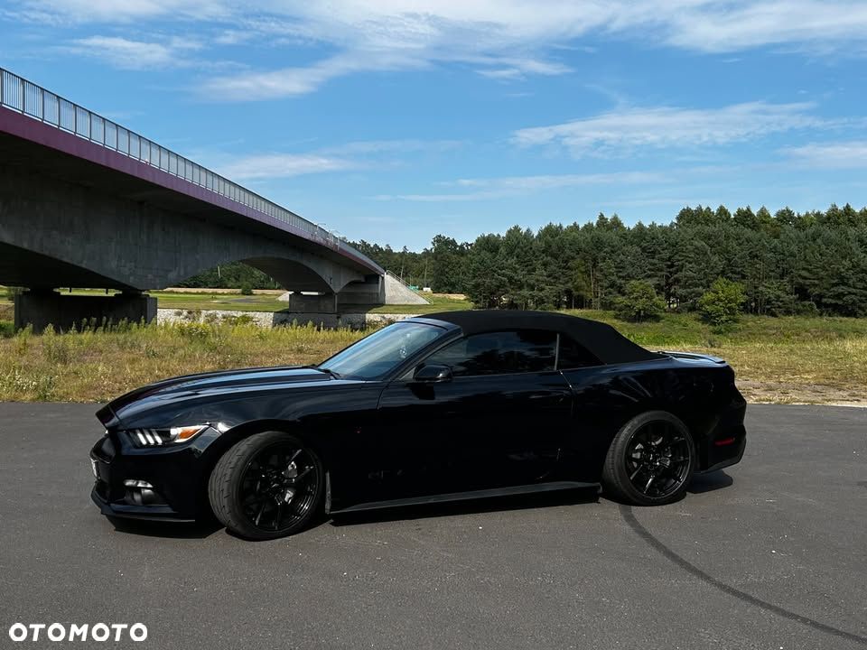 Ford Mustang - 5