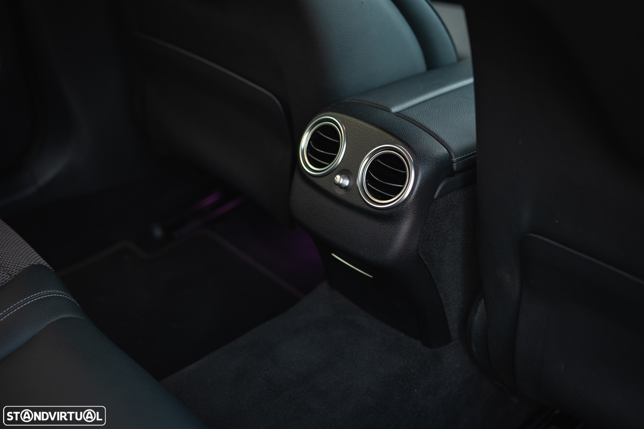 Mercedes-Benz E 300 de Avantgarde - 39