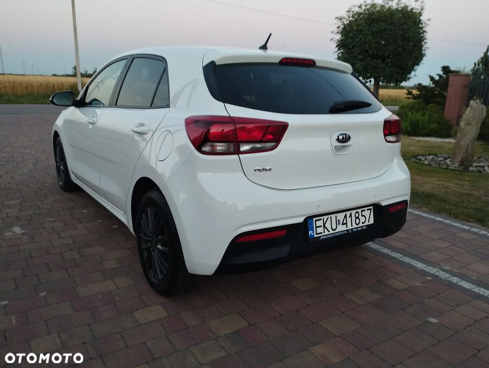 Kia Rio 1.4 Edition 7 - 4