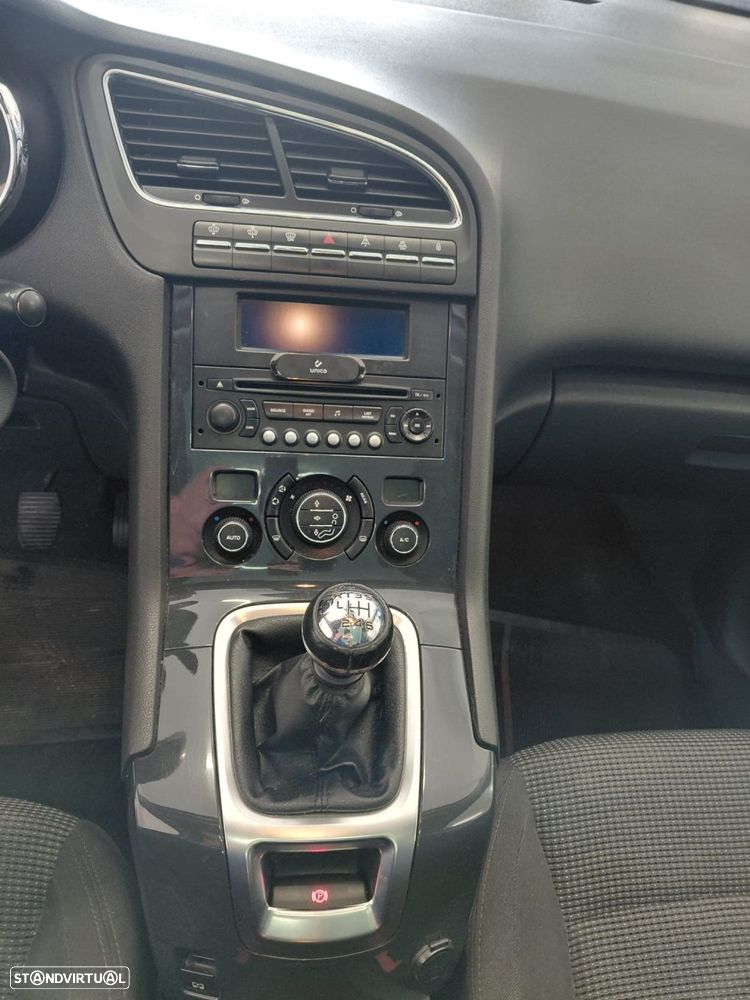 Peugeot 5008 1.6 HDi Sport - 28