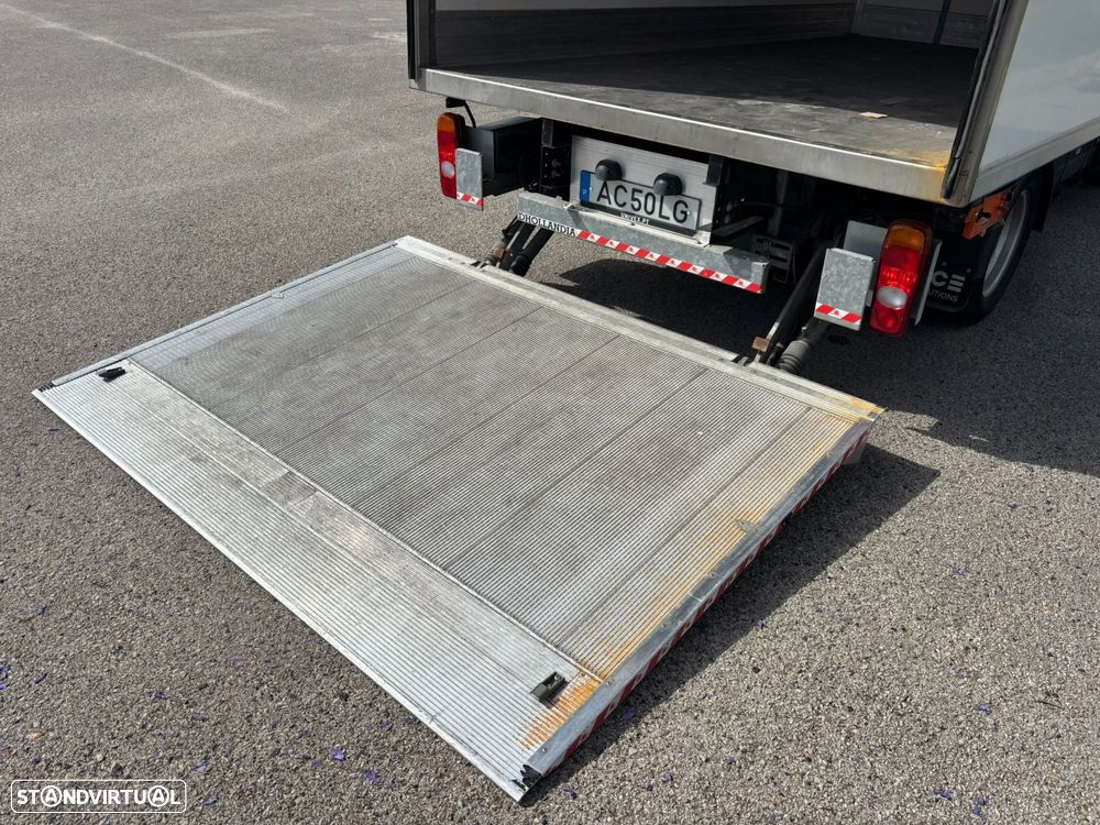 Mitsubishi Canter FUSO 3C15 CONTENTOR COM PLATAFORMA 1.000Kg - 12