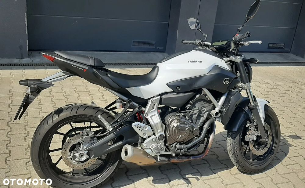 Yamaha MT - 2