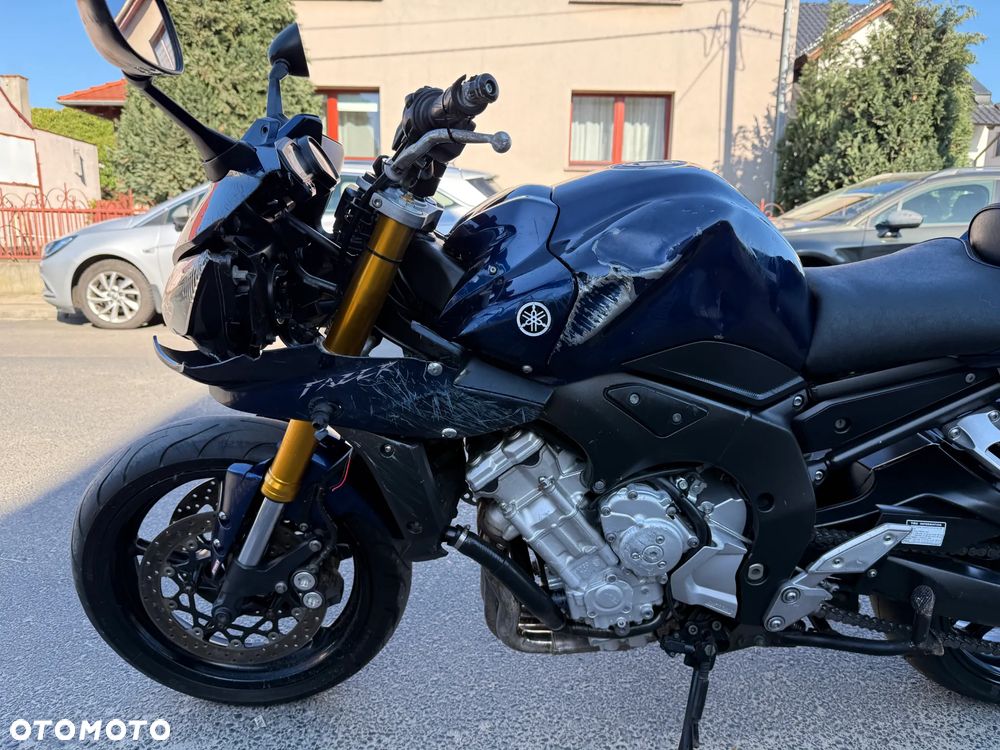 Yamaha FZ - 15