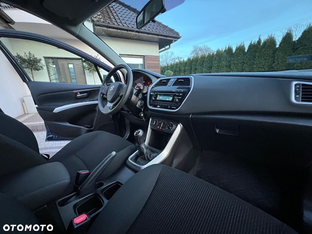 Suzuki SX4 S-Cross 1.0 T Comfort - 8