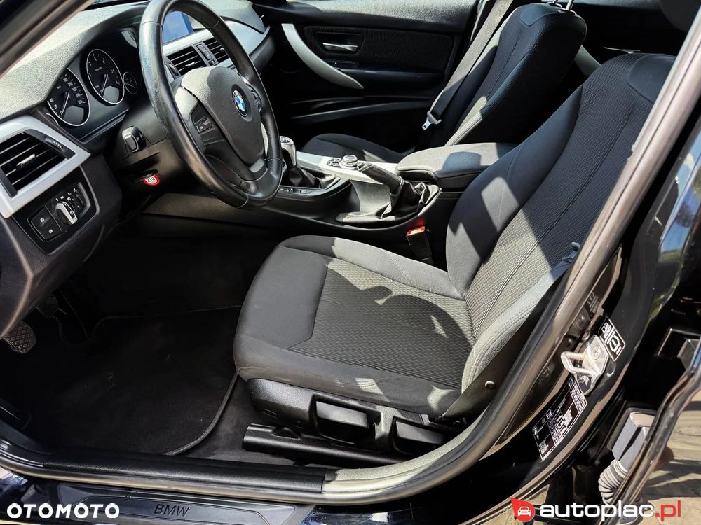 BMW Seria 3 320d DPF - 23