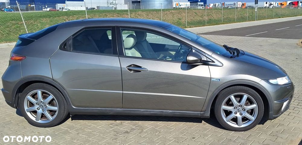 Honda Civic 1.8 Comfort - 2