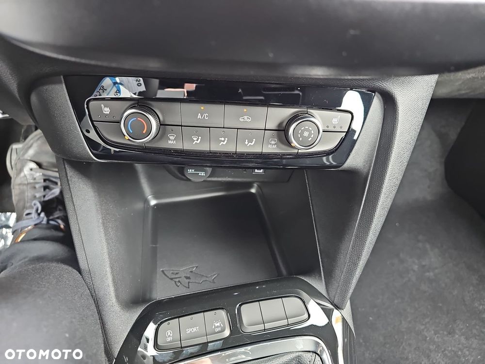Opel Corsa - 12