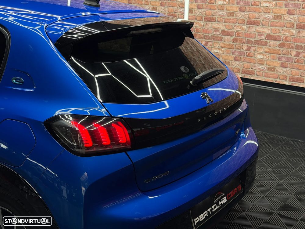 Peugeot e-208 GT Pack - 4