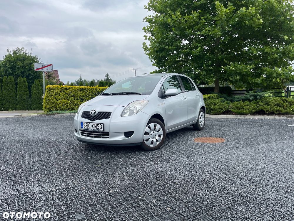 Toyota Yaris 1.3 Sol - 1